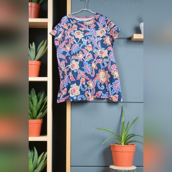 Croft & Barrow Essential Crewneck Tee Color: Navy Artisan Blooms Size: L (EUC) - Picture 4 of 8